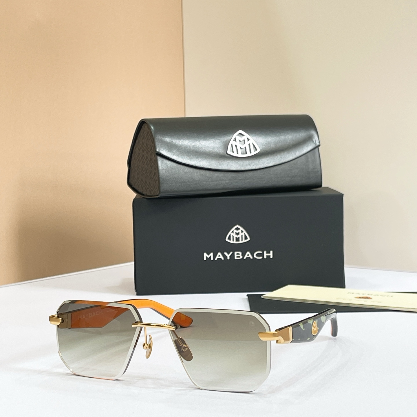 MAYBACH迈巴赫⚜️⚜️⚜️MODEL：THE VISIONIST SUN I⚜️⚜️⚜️SIZE：