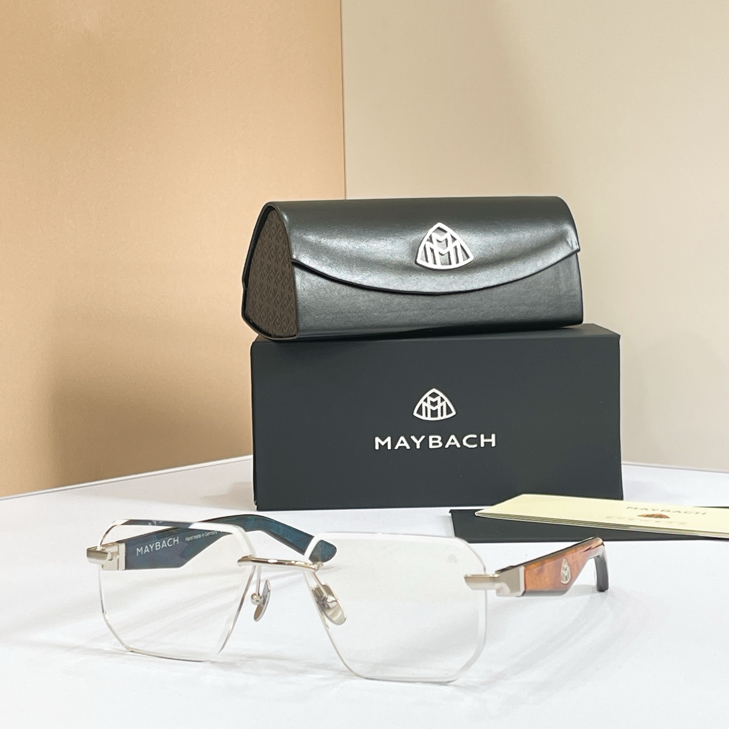 MAYBACH迈巴赫⚜️⚜️⚜️MODEL：THE VISIONIST SUN I⚜️⚜️⚜️SIZE：