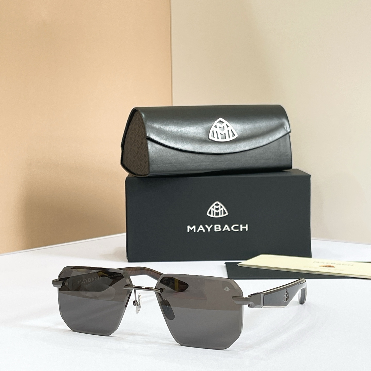 MAYBACH迈巴赫⚜️⚜️⚜️MODEL：THE VISIONIST SUN I⚜️⚜️⚜️SIZE：
