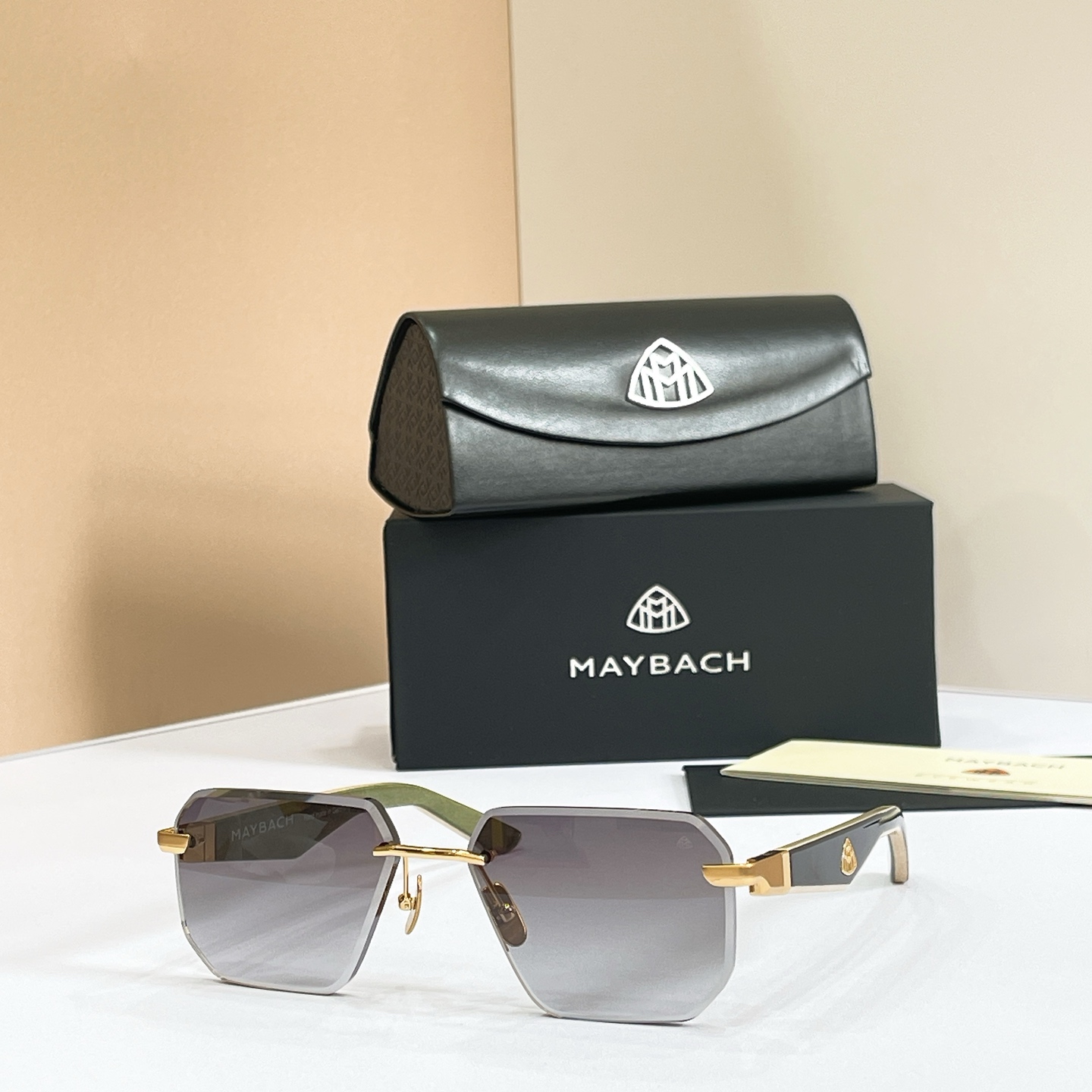 MAYBACH迈巴赫⚜️⚜️⚜️MODEL：THE VISIONIST SUN I⚜️⚜️⚜️SIZE：
