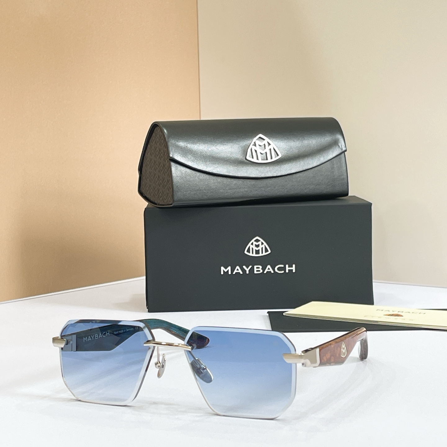 MAYBACH迈巴赫⚜️⚜️⚜️MODEL：THE VISIONIST SUN I⚜️⚜️⚜️SIZE：