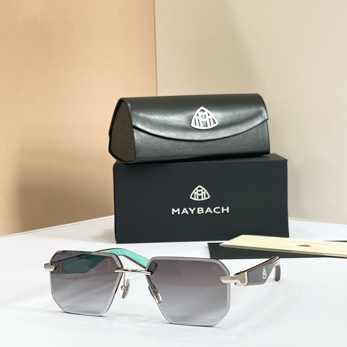 MAYBACH迈巴赫⚜️⚜️⚜️MODEL：THE VISIONIST SUN I⚜️⚜️⚜️SIZE：