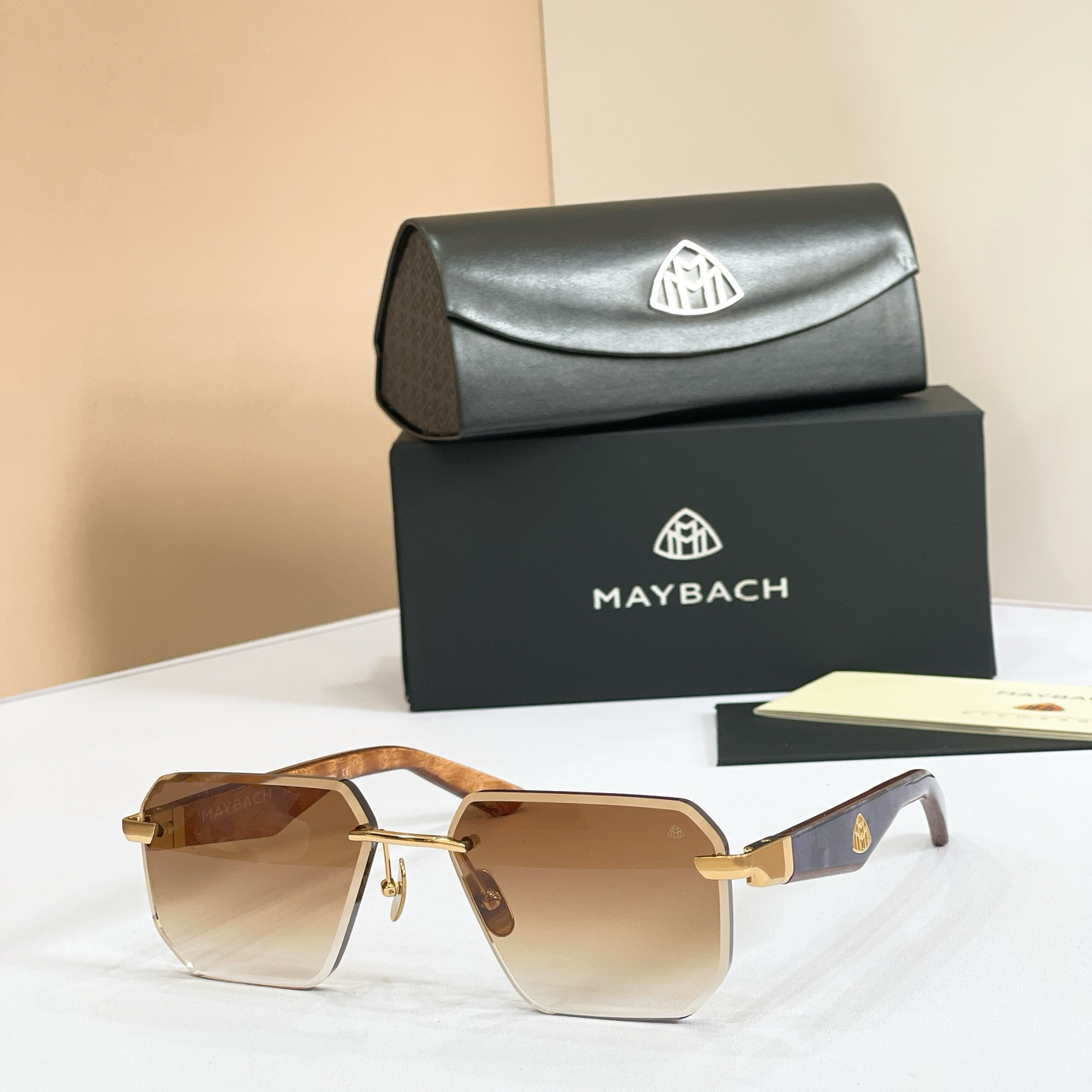 MAYBACH迈巴赫⚜️⚜️⚜️MODEL：THE VISIONIST SUN I⚜️⚜️⚜️SIZE：