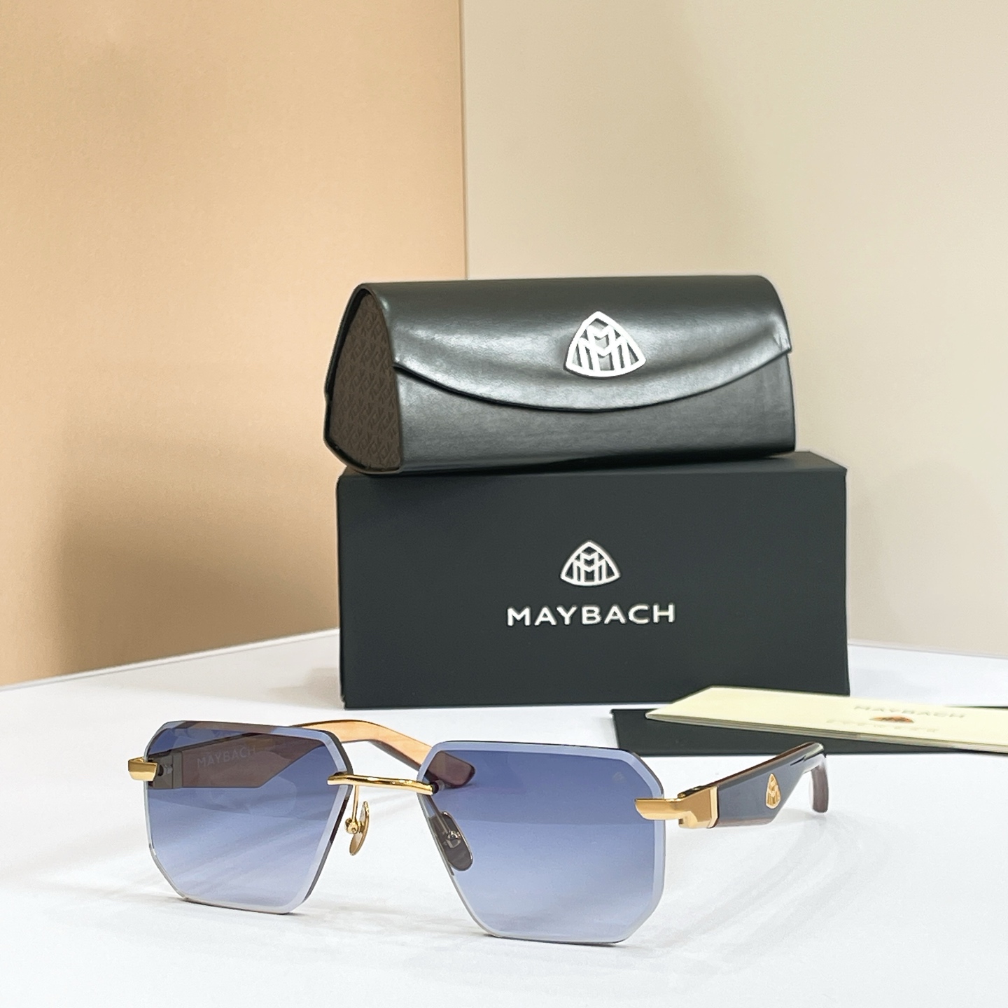 MAYBACH迈巴赫⚜️⚜️⚜️MODEL：THE VISIONIST SUN I⚜️⚜️⚜️SIZE：