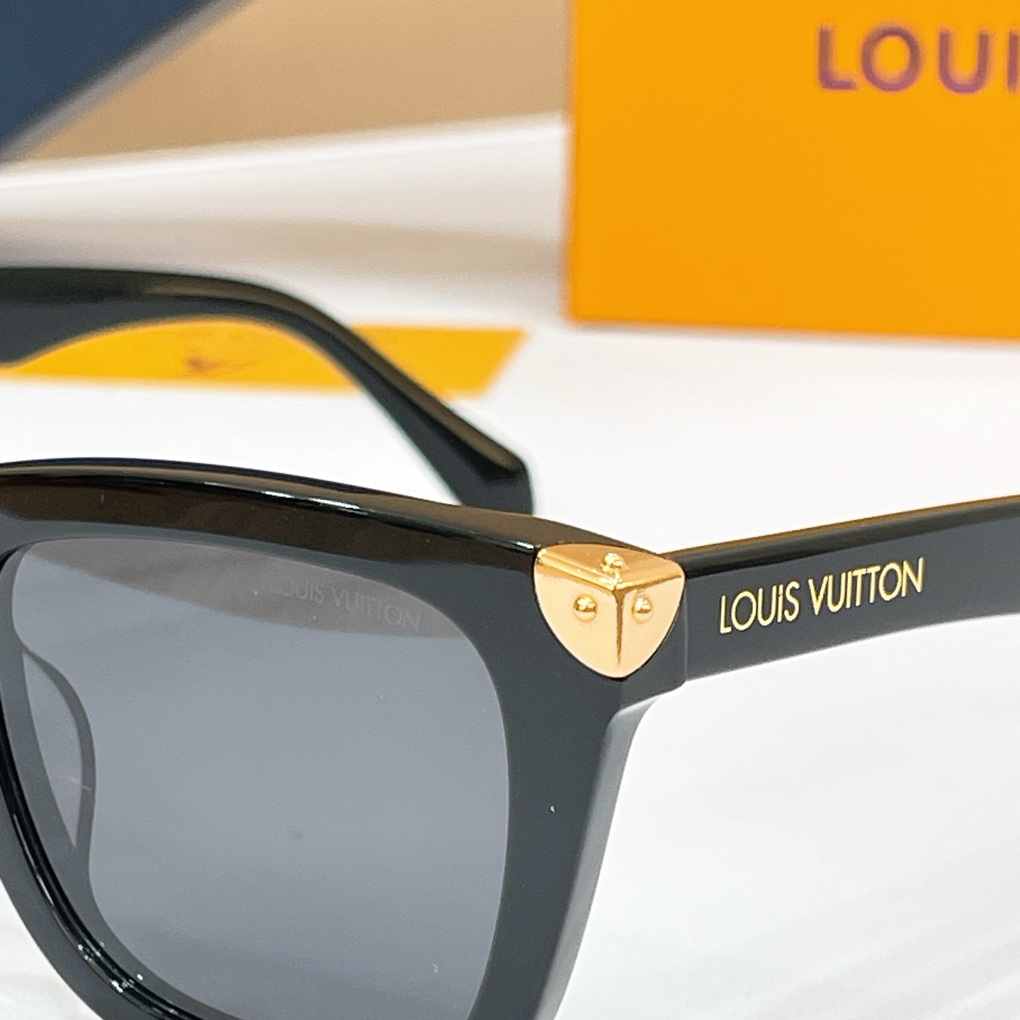 LOUIS VUITTO*✨✨✨MODEL：Z3269U✨✨✨ SIZE：53口24-145✨✨✨