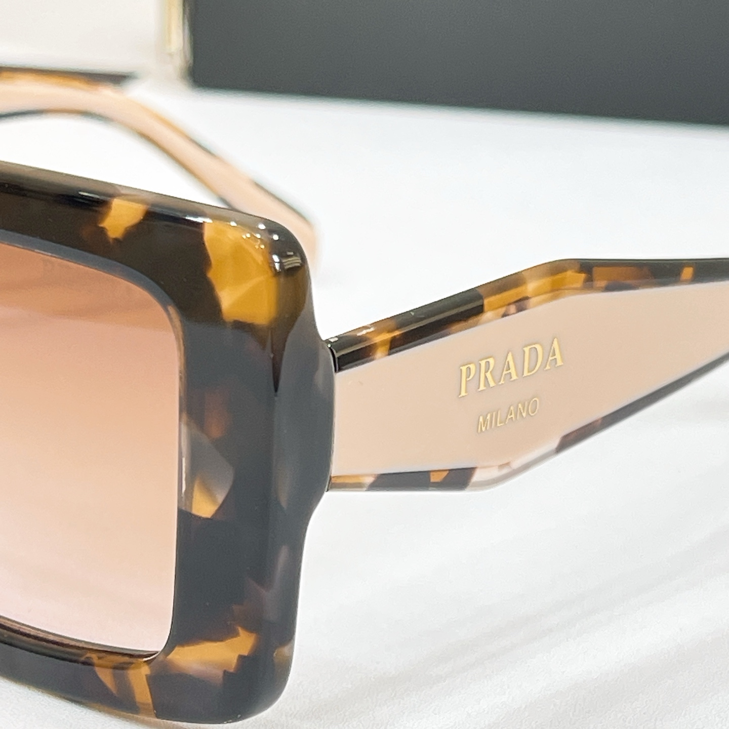 PRAD*✨✨✨MODEL：PR 2198S✨✨✨SIZE：54口22-145✨✨✨