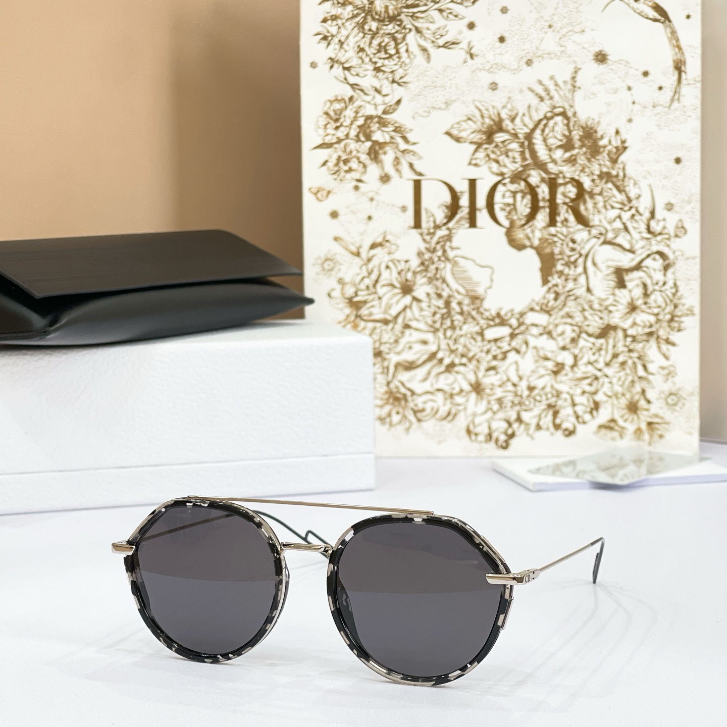 DIO*🌟🌟🌟MODEL：Dior 0219S🌟🌟🌟SIZE：53口19-150🌟🌟