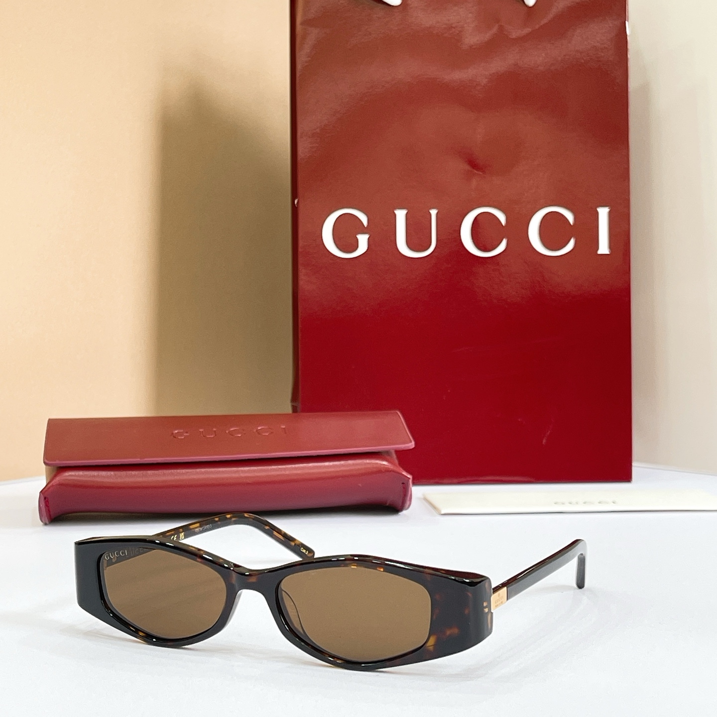 GUCC*✨✨MODEL：GG2088S✨✨✨ SIZE：52口16-135✨✨ ✨