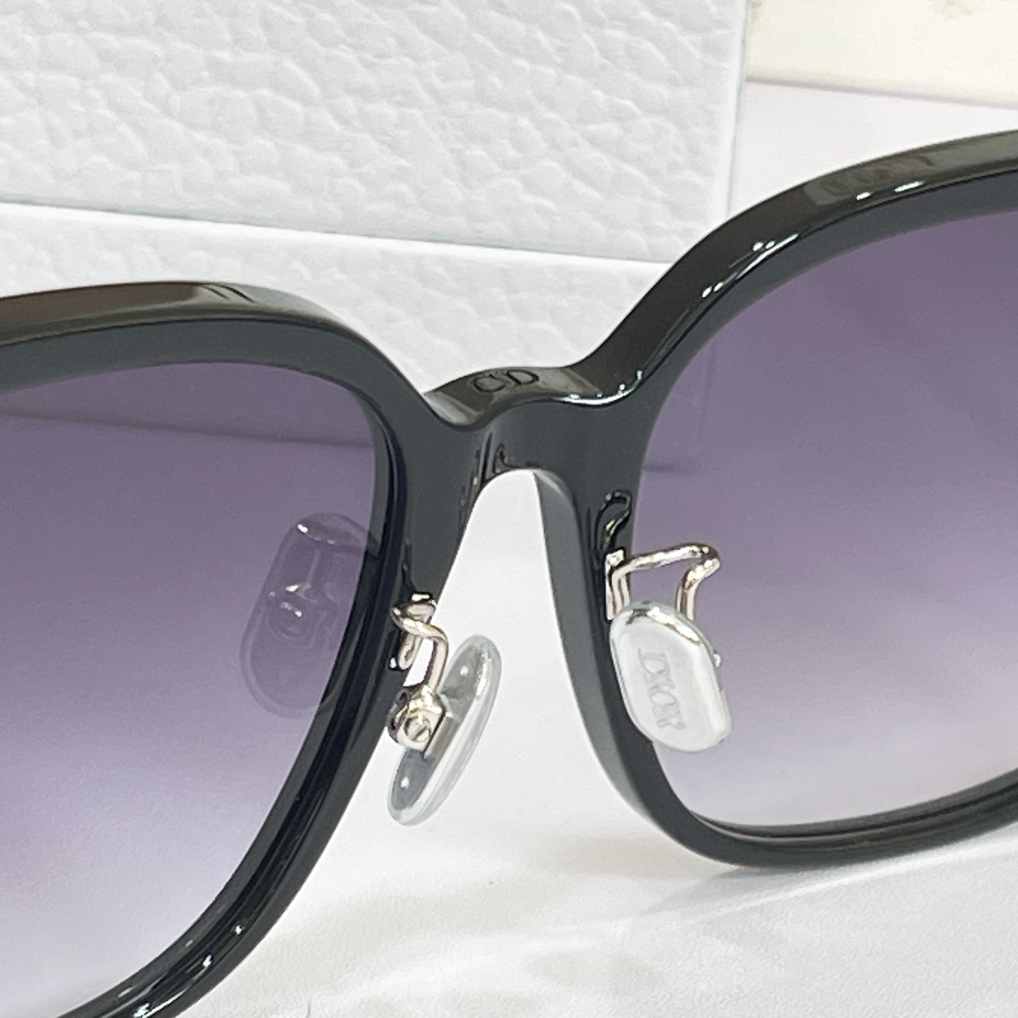 DIO*🌟🌟🌟MODEL：Dior Bow S1F🌟🌟🌟SIZE：57口17-145🌟🌟