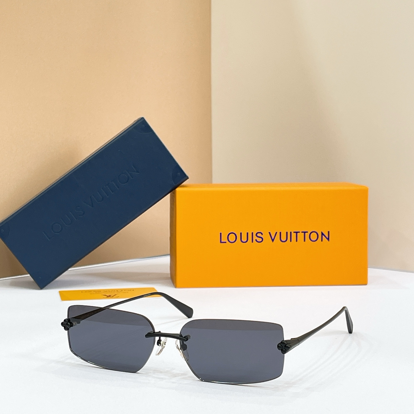 LOUIS VUITTO*✨✨✨MODEL：Z3377U✨✨✨ SIZE：61口16-145✨✨✨
