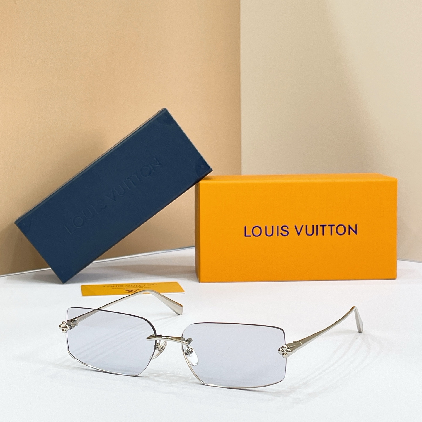 LOUIS VUITTO*✨✨✨MODEL：Z3377U✨✨✨ SIZE：61口16-145✨✨✨