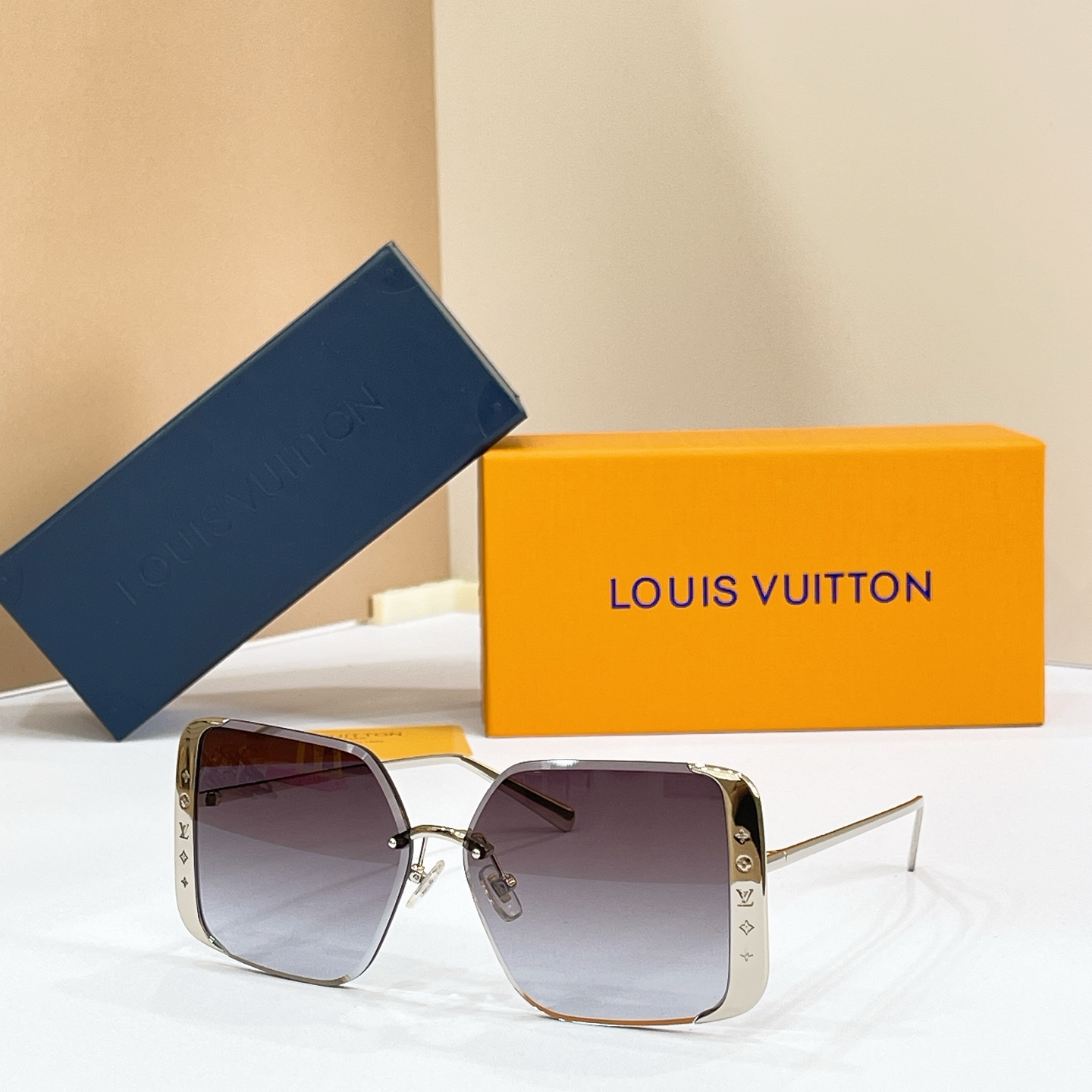 LOUIS VUITTO*✨✨✨MODEL：Z1994U✨✨✨ SIZE：57口13-145✨✨✨