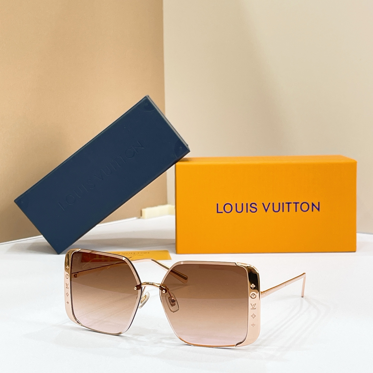 LOUIS VUITTO*✨✨✨MODEL：Z1994U✨✨✨ SIZE：57口13-145✨✨✨