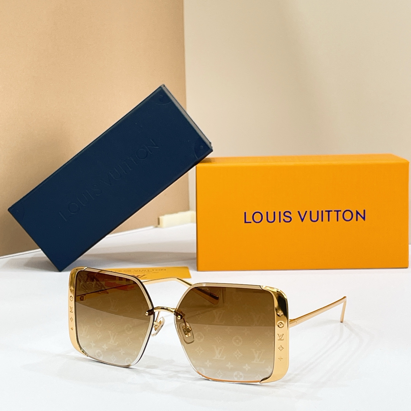 LOUIS VUITTO*✨✨✨MODEL：Z1994U✨✨✨ SIZE：57口13-145✨✨✨