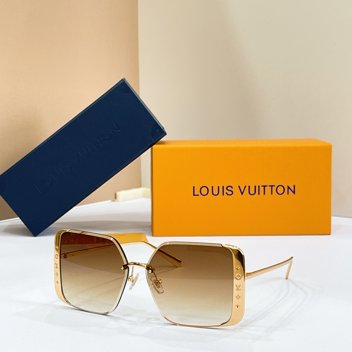 LOUIS VUITTO*✨✨✨MODEL：Z1994U✨✨✨ SIZE：57口13-145✨✨✨