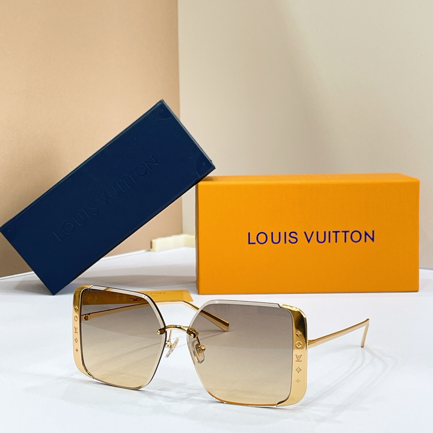 LOUIS VUITTO*✨✨✨MODEL：Z1994U✨✨✨ SIZE：57口13-145✨✨✨