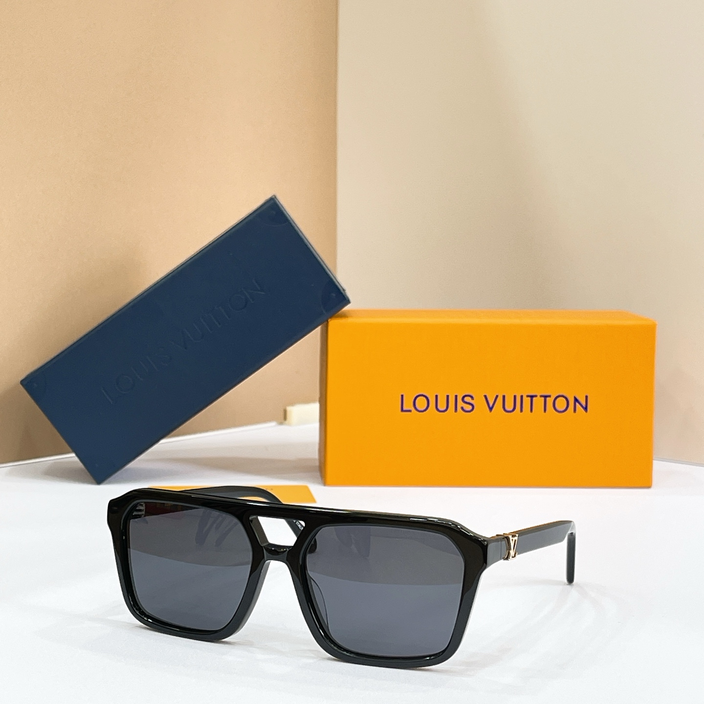 LOUIS VUITTO*✨✨✨MODEL：Z3059U✨✨✨ SIZE：58口18-140✨✨✨