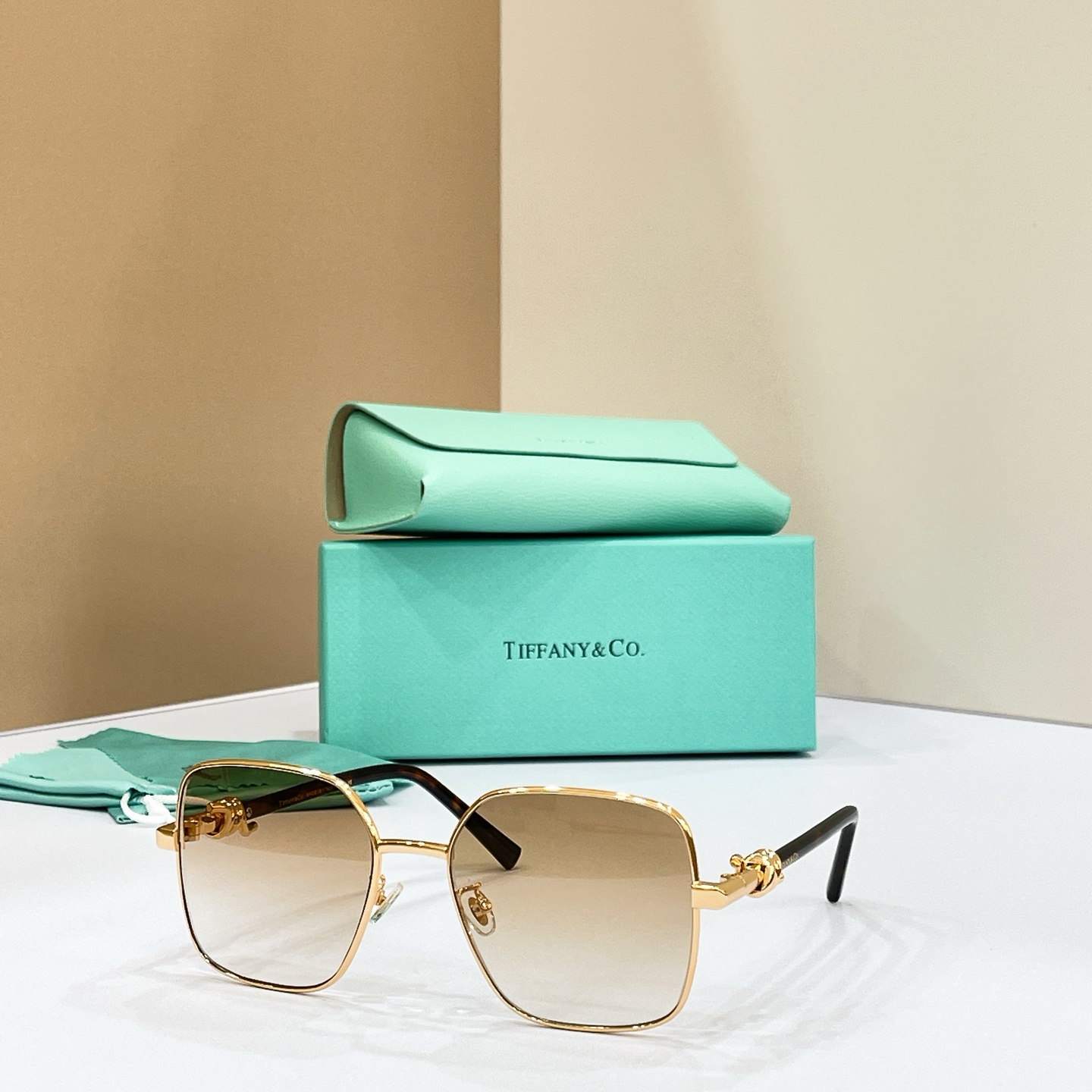 TIFFANY&Co.✨✨✨MODEL：TF3122✨✨✨ SIZE：57口18-145✨✨✨