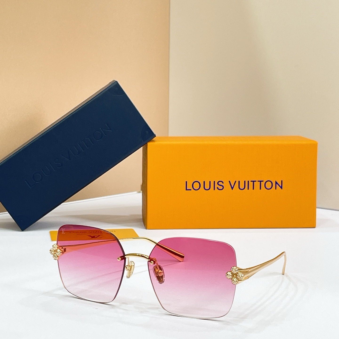 LOUIS VUITTO*✨✨✨MODEL：Z3396U✨✨✨ SIZE：62口17-140✨✨✨