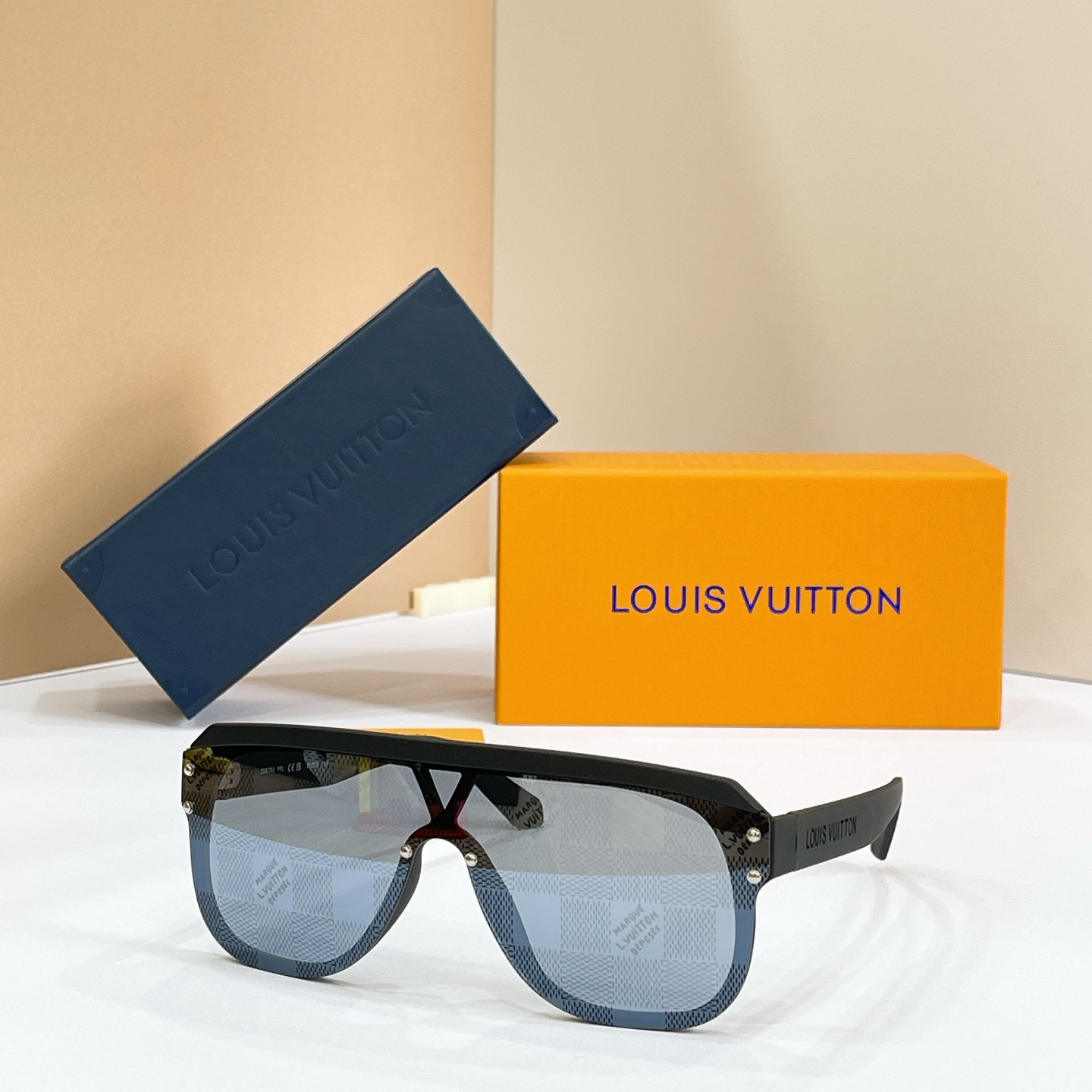 LOUIS VUITTO*✨✨✨MODEL：Z2878U✨✨✨ SIZE：53口22-145✨✨✨