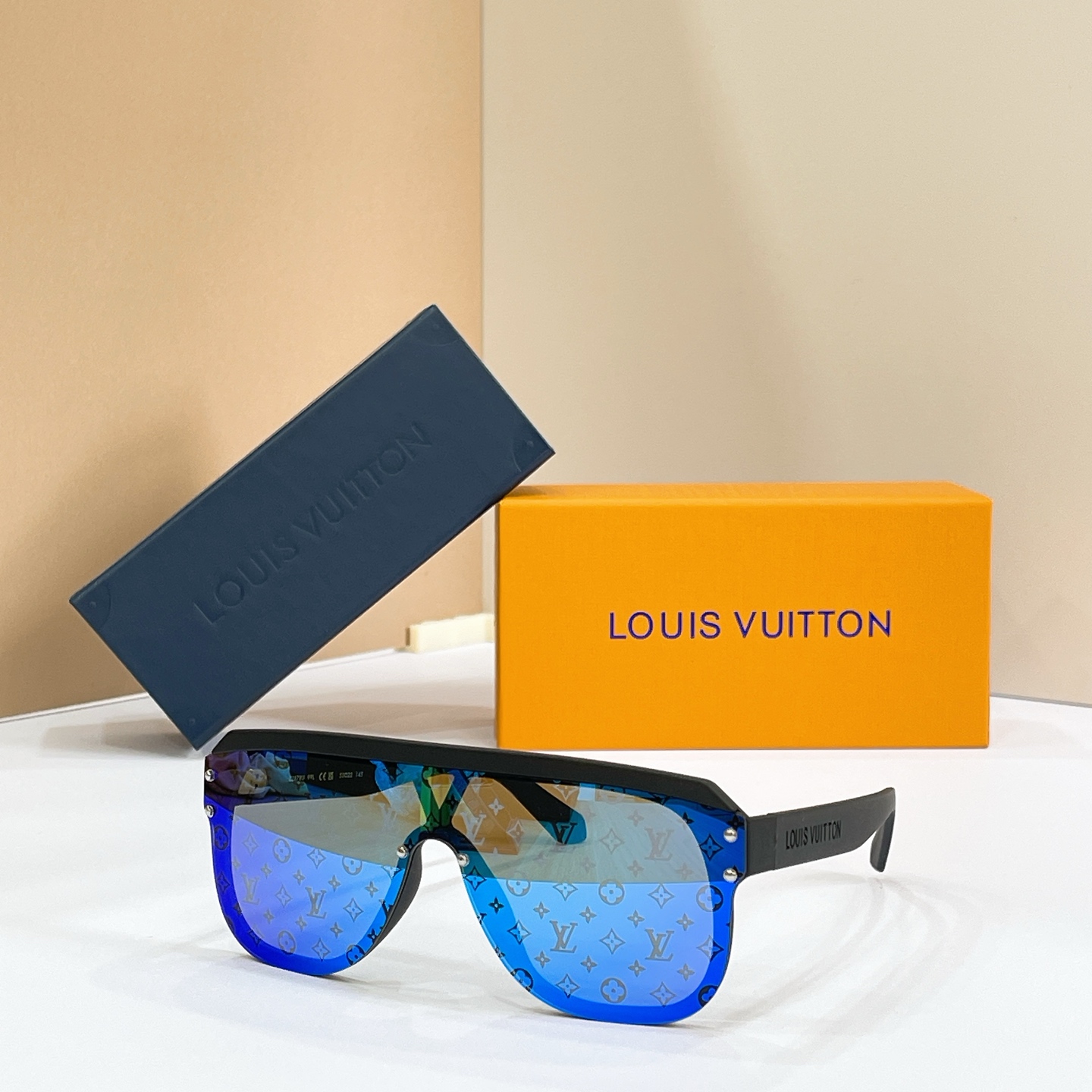LOUIS VUITTO*✨✨✨MODEL：Z2878U✨✨✨ SIZE：53口22-145✨✨✨