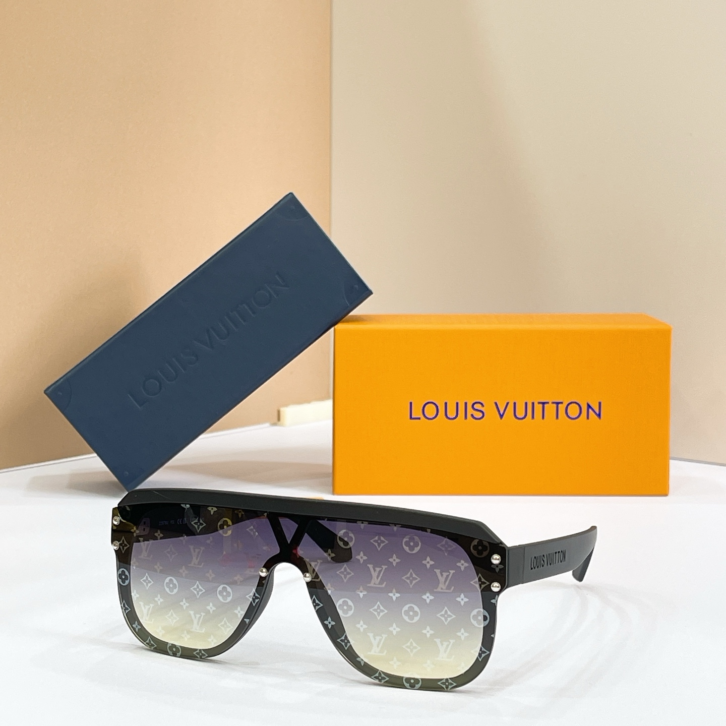 LOUIS VUITTO*✨✨✨MODEL：Z2878U✨✨✨ SIZE：53口22-145✨✨✨