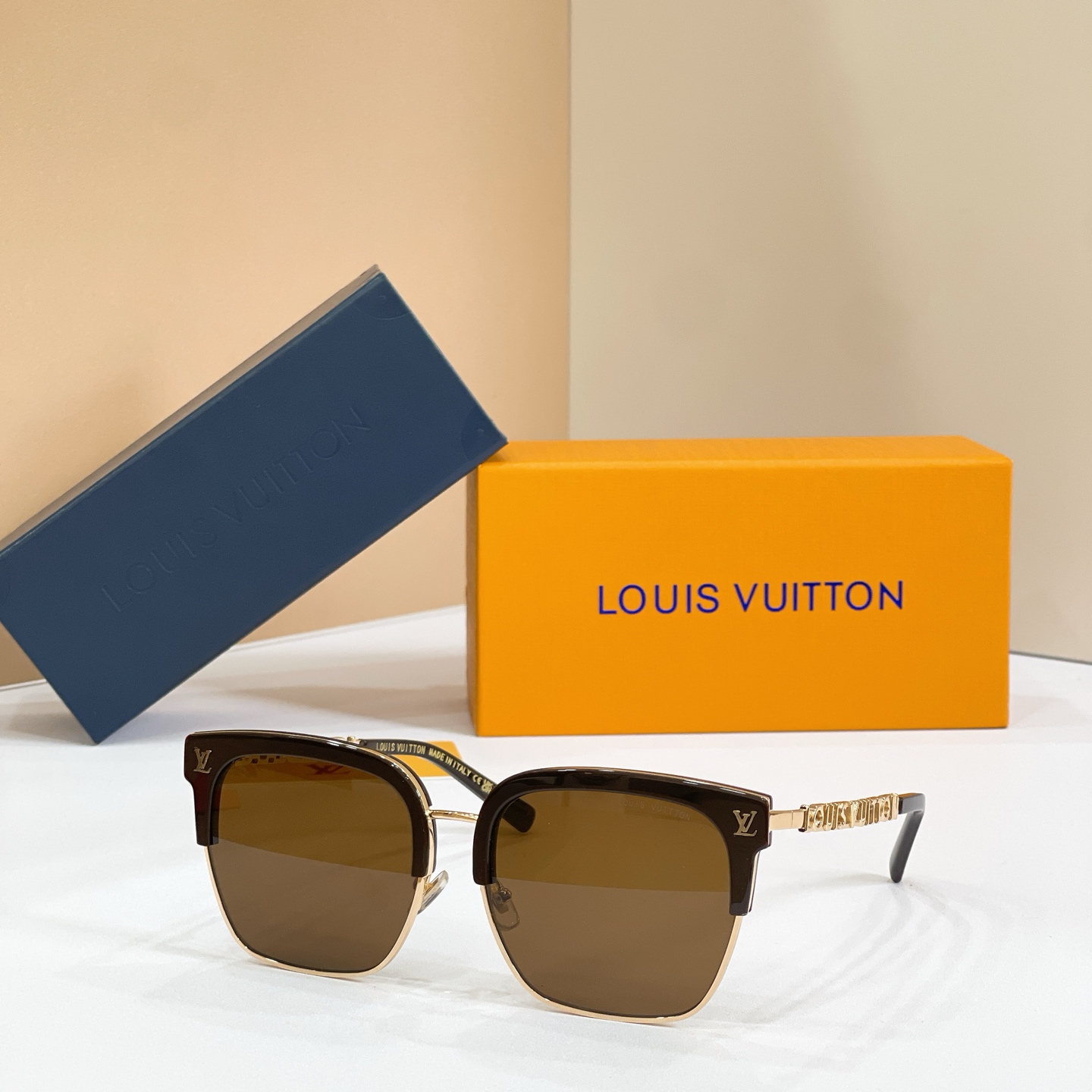 LOUIS VUITTO*✨✨✨MODEL：Z1738U✨✨✨ SIZE：56口20-145✨✨✨