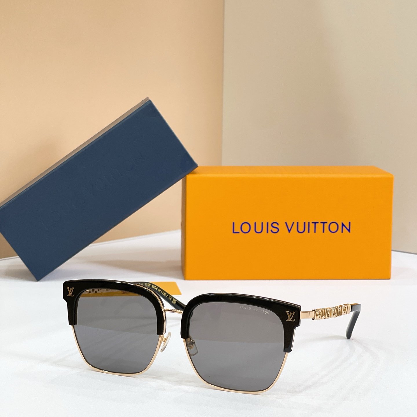 LOUIS VUITTO*✨✨✨MODEL：Z1738U✨✨✨ SIZE：56口20-145✨✨✨