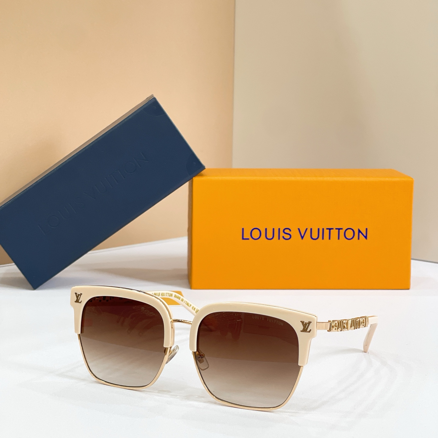 LOUIS VUITTO*✨✨✨MODEL：Z1738U✨✨✨ SIZE：56口20-145✨✨✨