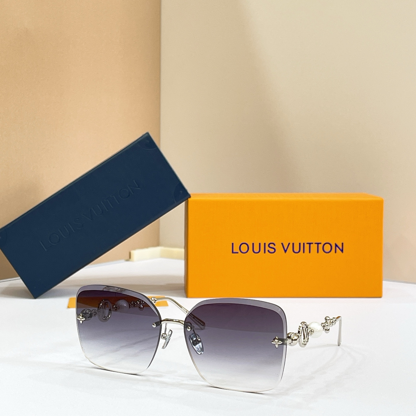 LOUIS VUITTO*✨✨✨MODEL：Z3407U✨✨✨ SIZE：63口16-140✨✨✨