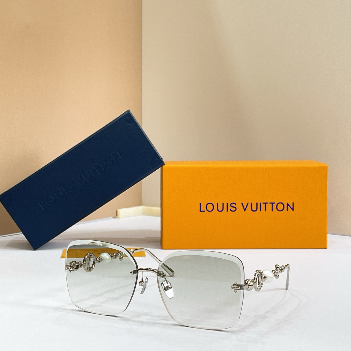 LOUIS VUITTO*✨✨✨MODEL：Z3407U✨✨✨ SIZE：63口16-140✨✨✨