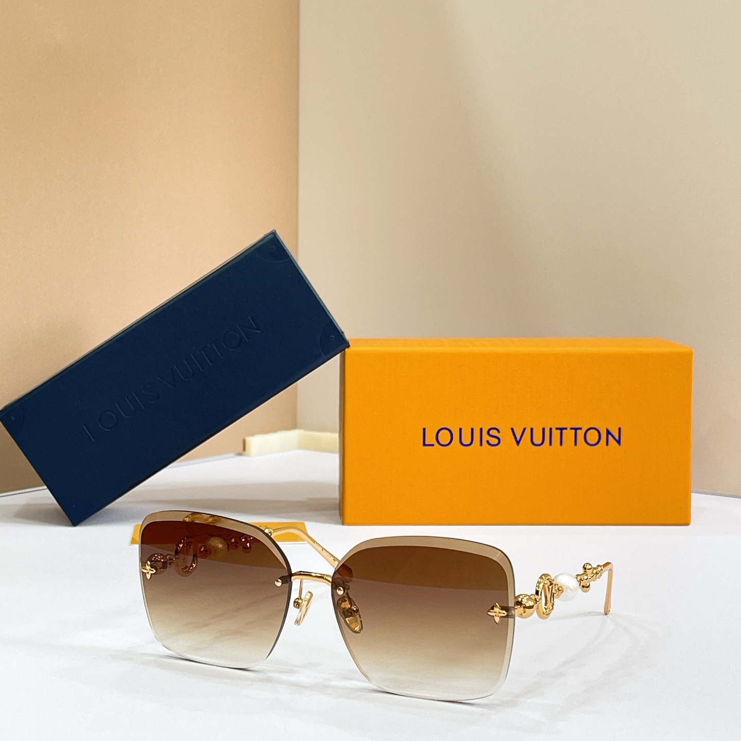 LOUIS VUITTO*✨✨✨MODEL：Z3407U✨✨✨ SIZE：63口16-140✨✨✨