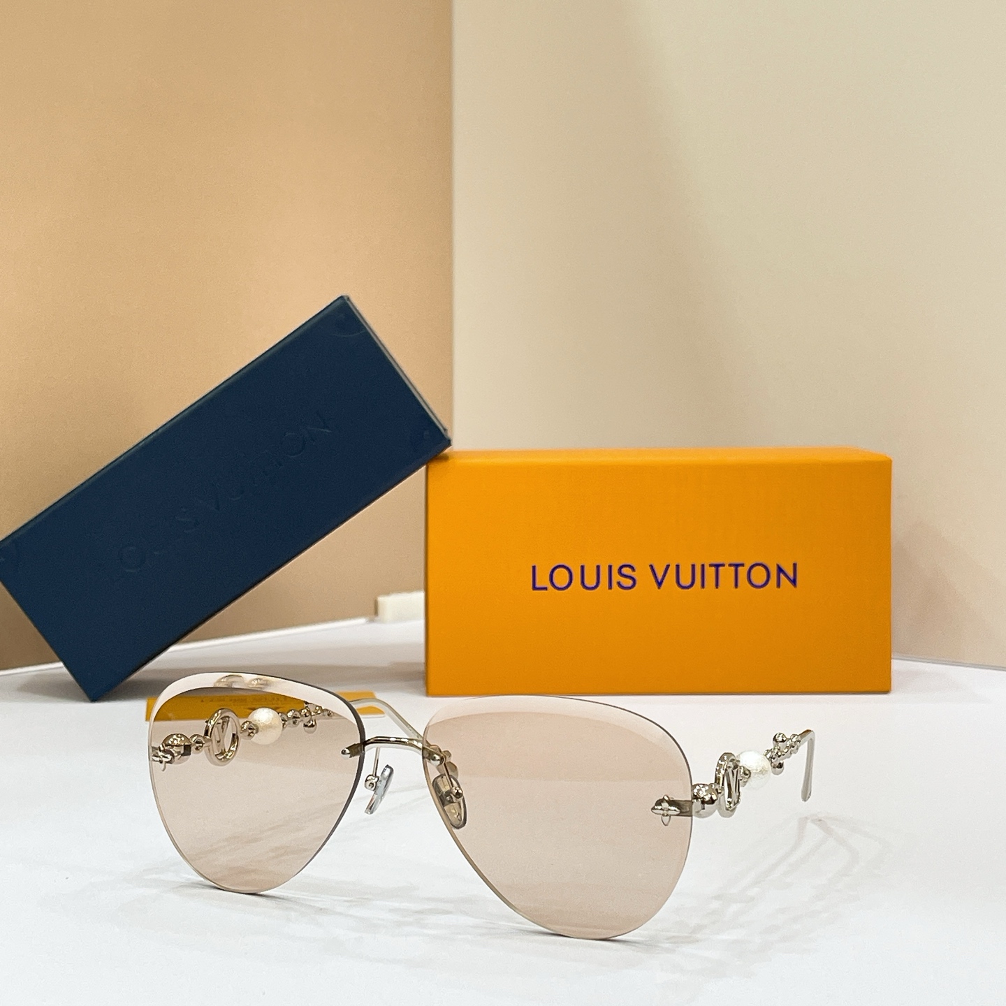 LOUIS VUITTO*✨✨✨MODEL：Z3318U✨✨✨ SIZE：62口13-140✨✨✨