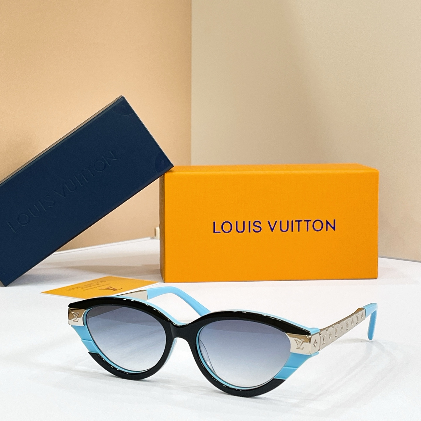 LOUIS VUITTO*✨✨✨MODEL：Z3181E✨✨✨ SIZE：54口17-145✨✨✨