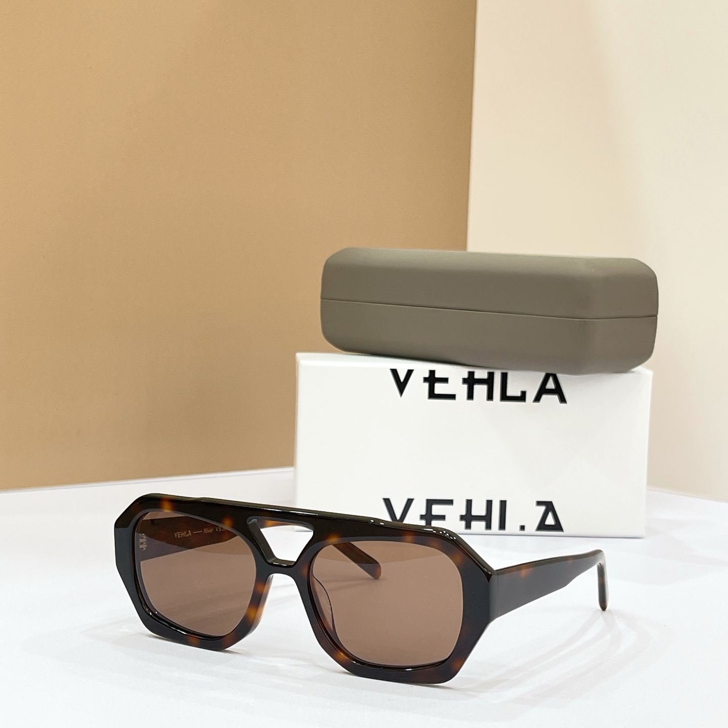 VEHLA🌟🌟🌟MODEL：River🌟🌟🌟SIZE：53口17-140🌟🌟🌟配送盒子～～