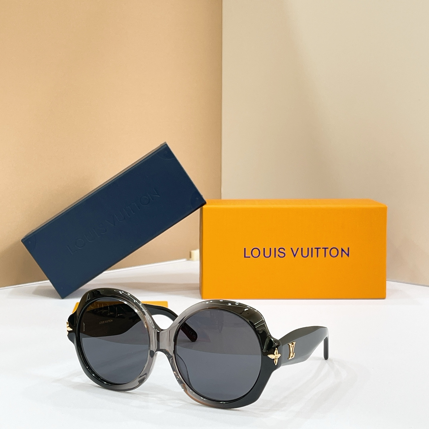 LOUIS VUITTO*✨✨✨MODEL：Z3325U✨✨✨ SIZE：57口17-140✨✨✨