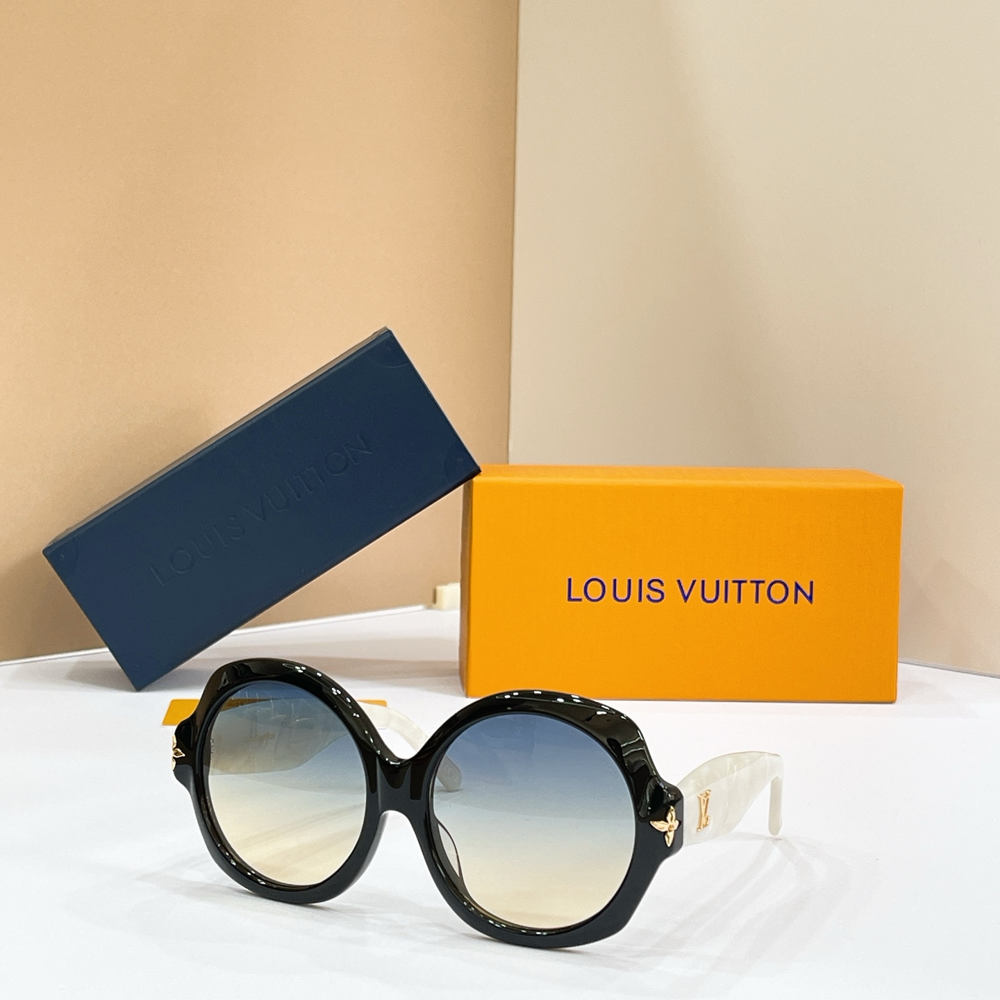 LOUIS VUITTO*✨✨✨MODEL：Z3325U✨✨✨ SIZE：57口17-140✨✨✨