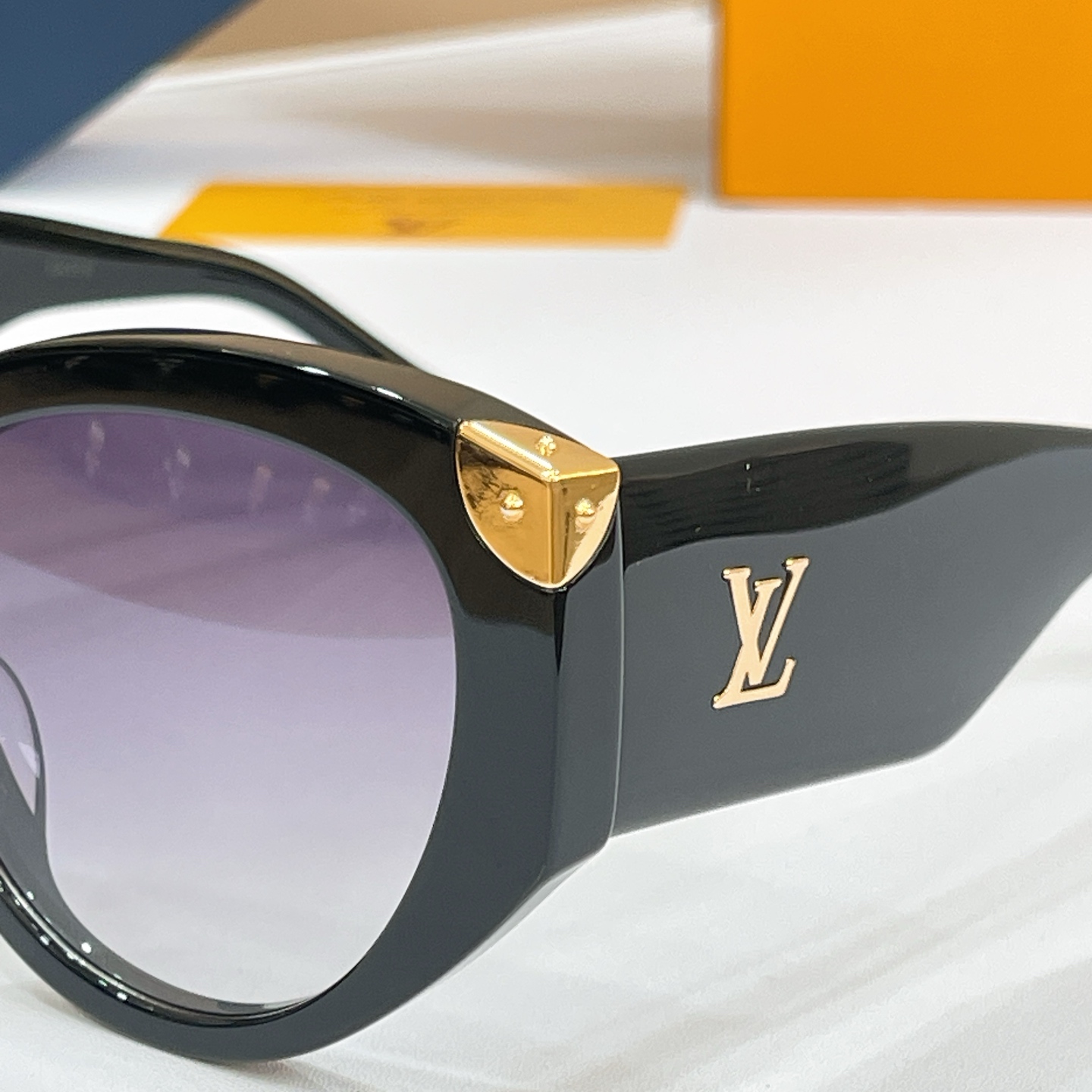 LOUIS VUITTO*✨✨✨MODEL：Z3340W✨✨✨ SIZE：60口16-140✨✨✨