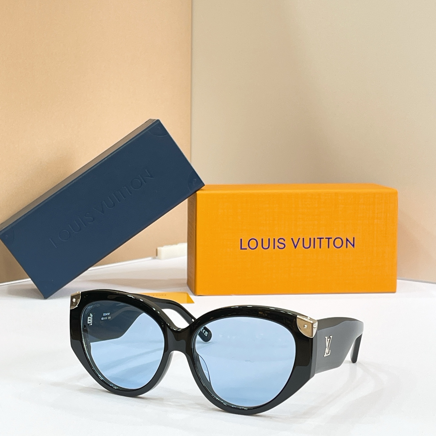 LOUIS VUITTO*✨✨✨MODEL：Z3340W✨✨✨ SIZE：60口16-140✨✨✨
