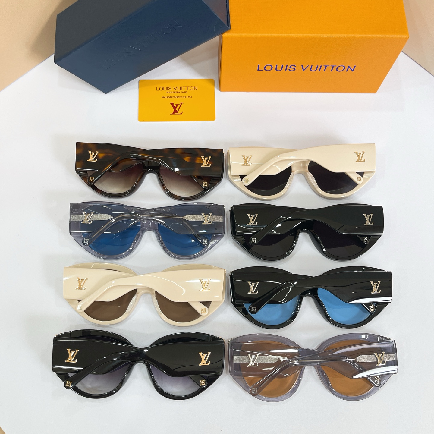 LOUIS VUITTO*✨✨✨MODEL：Z3340W✨✨✨ SIZE：60口16-140✨✨✨