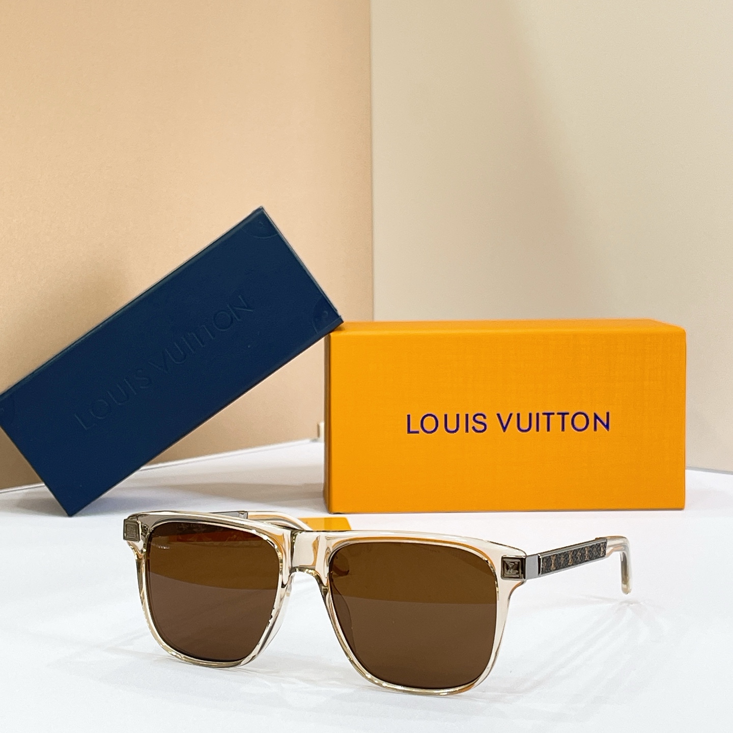 LOUIS VUITTO*✨✨✨MODEL：Z3300U✨✨✨ SIZE：57口17-145✨✨✨