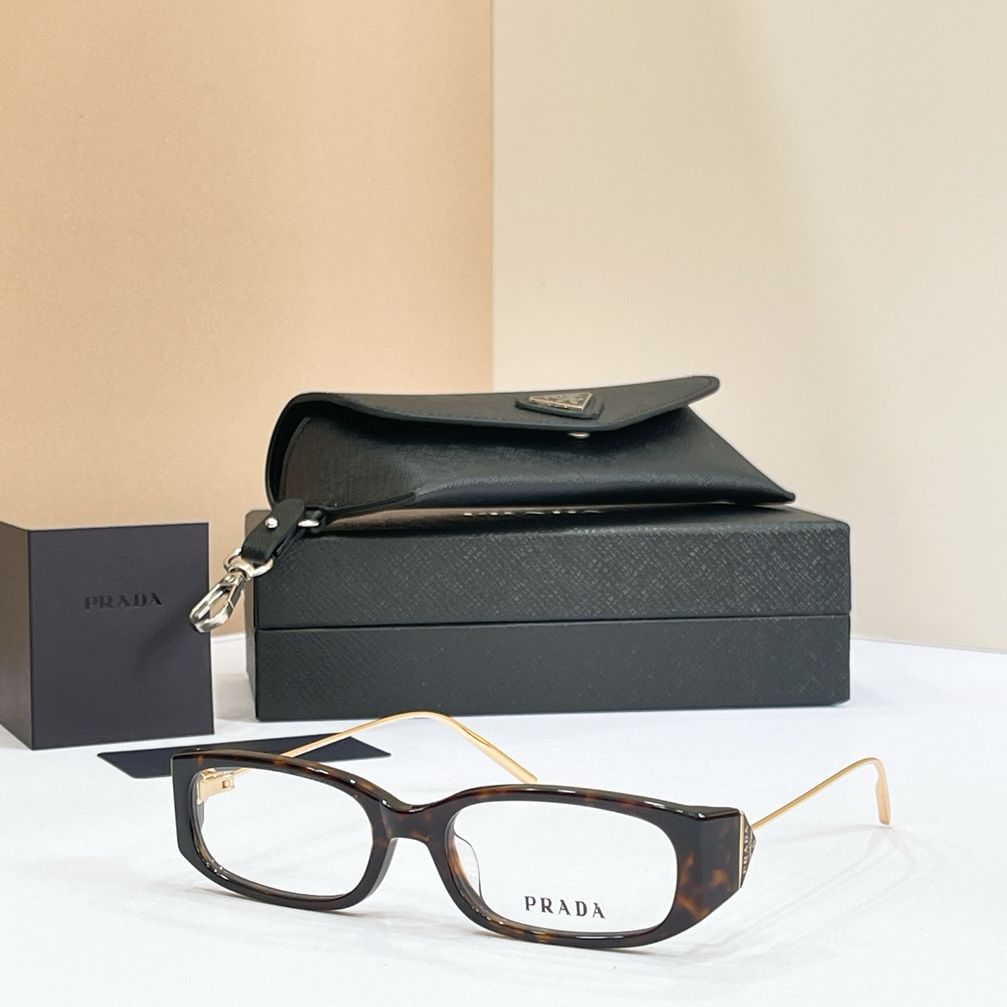 Prada X Gentle Monste*✨✨✨MODEL：PR D25S✨✨✨SIZE：54口17-135✨✨✨ 