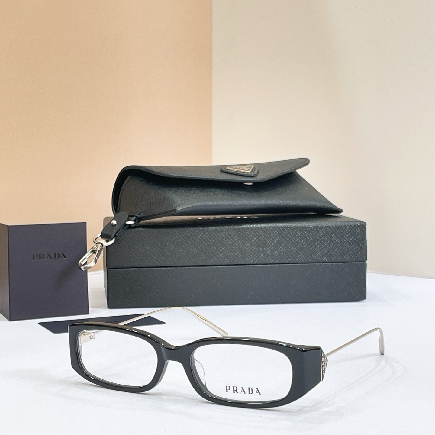 Prada X Gentle Monste*✨✨✨MODEL：PR D25S✨✨✨SIZE：54口17-135✨✨✨ 