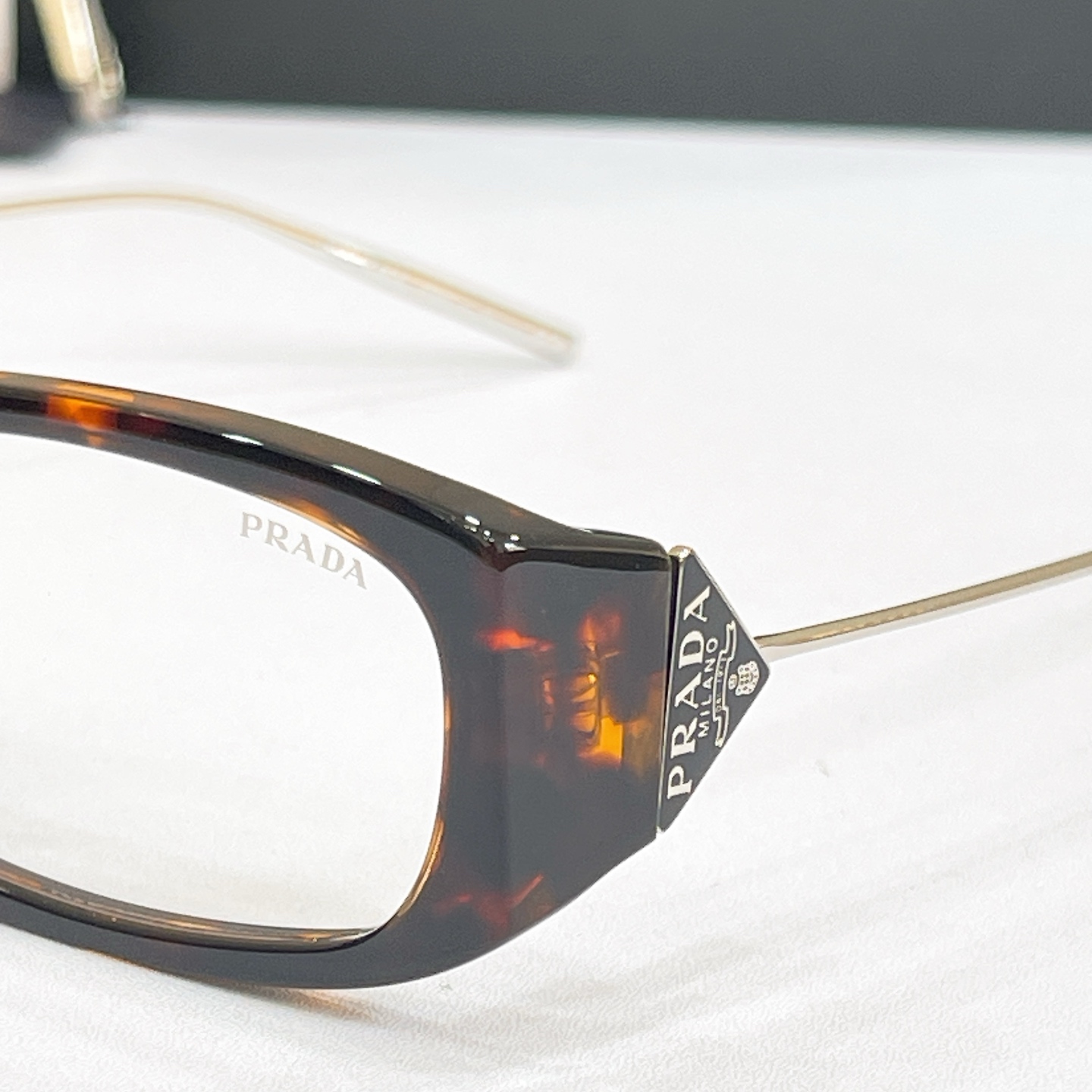 Prada X Gentle Monste*✨✨✨MODEL：PR D25S✨✨✨SIZE：55口17-135✨✨✨ 