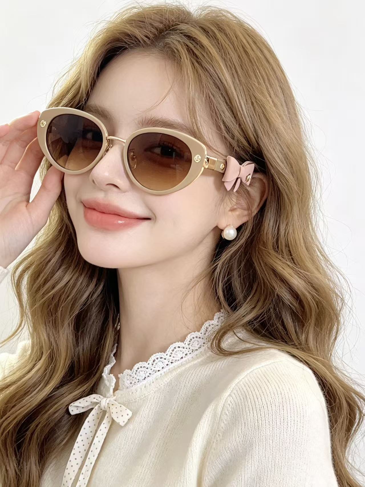 CHANEL Sunglasses
