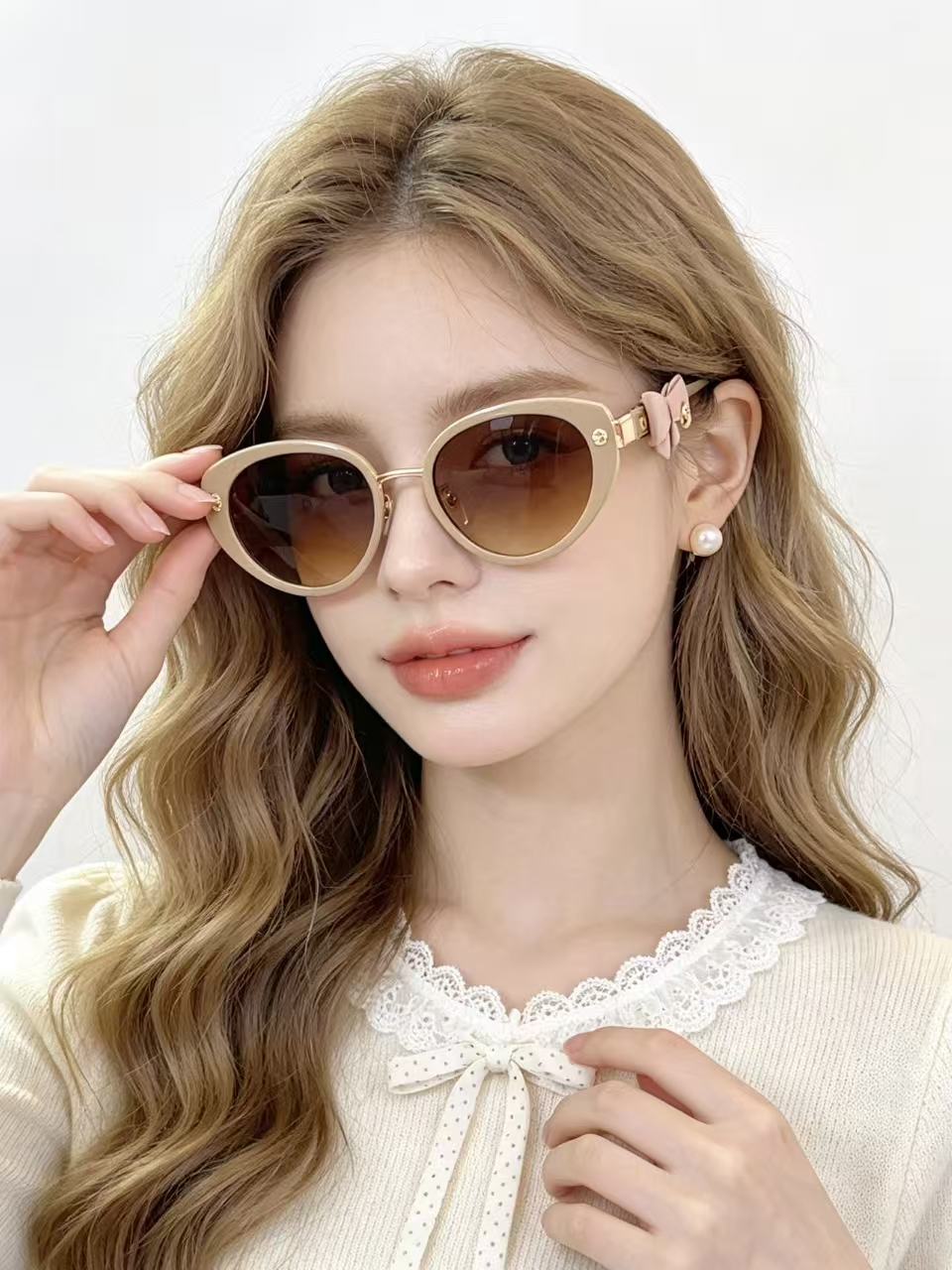 CHANEL Sunglasses