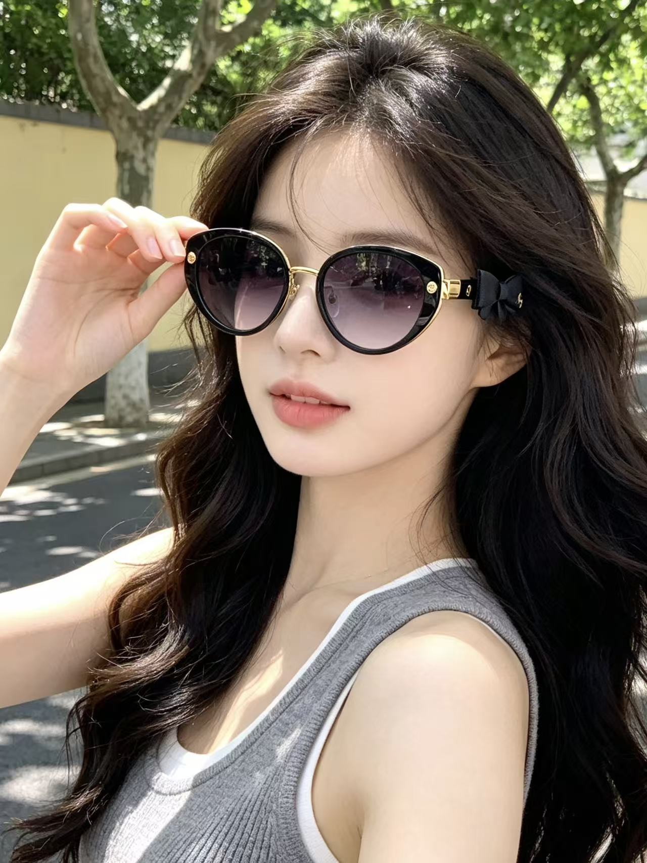 CHANEL Sunglasses