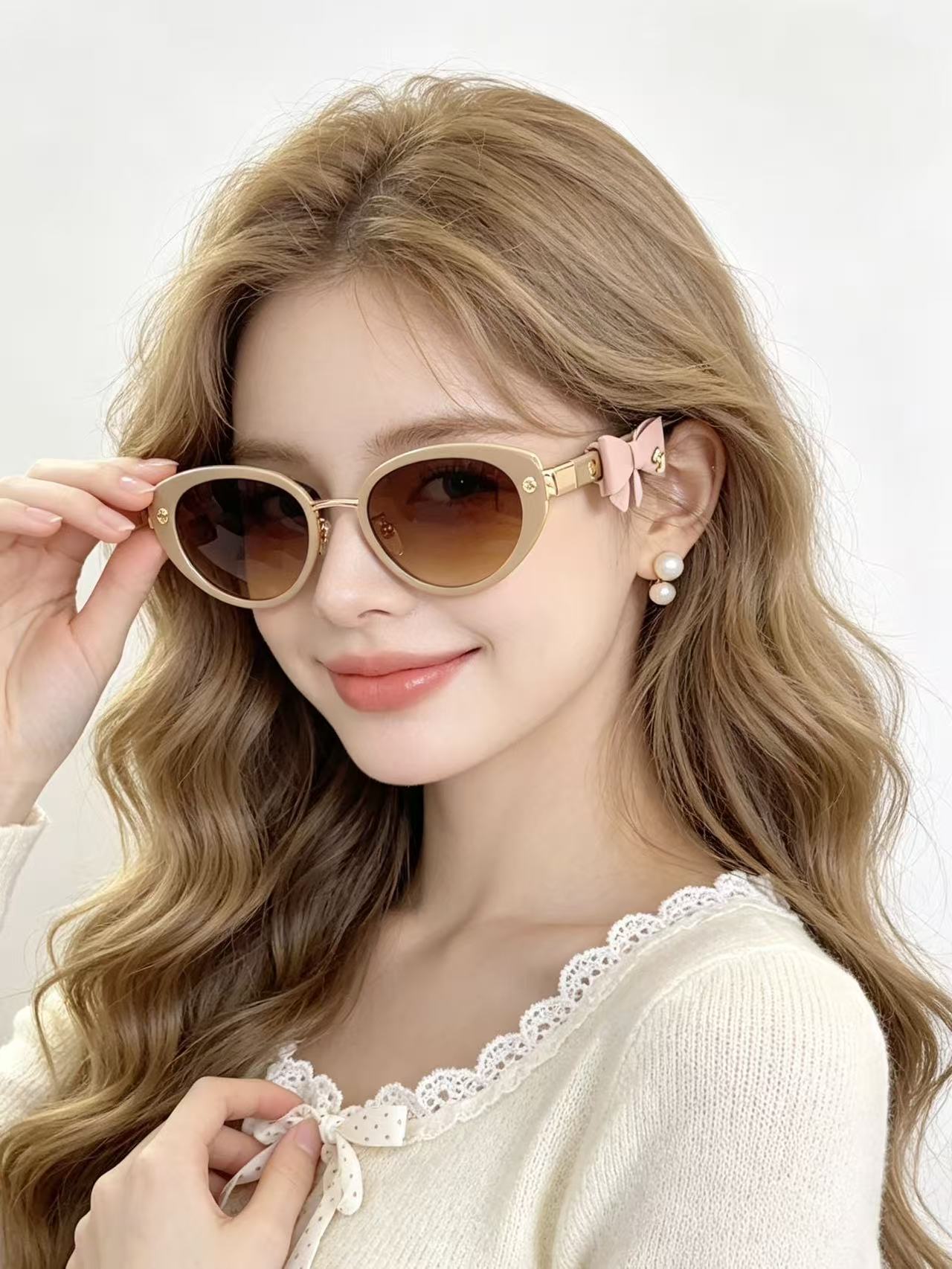 CHANEL Sunglasses