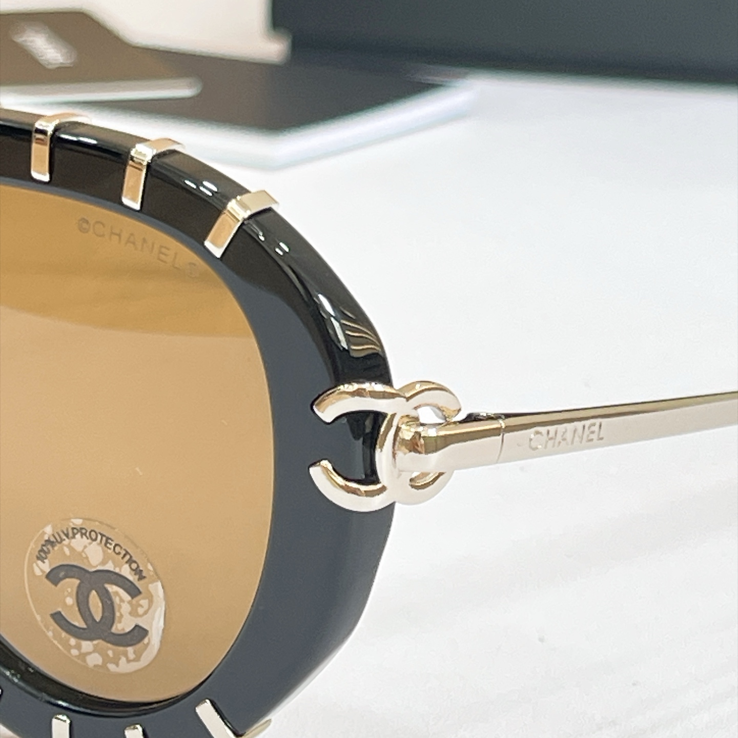 CHANEL Sunglasses