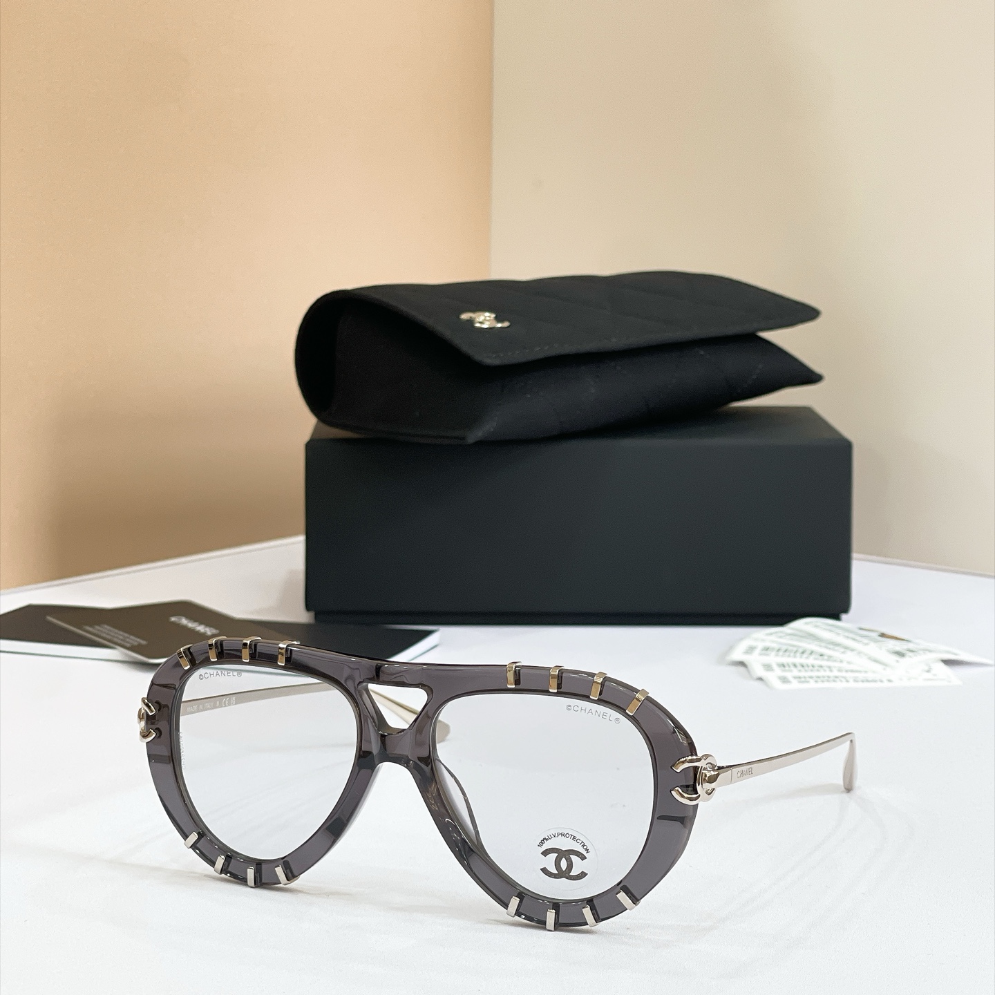 CHANEL Sunglasses